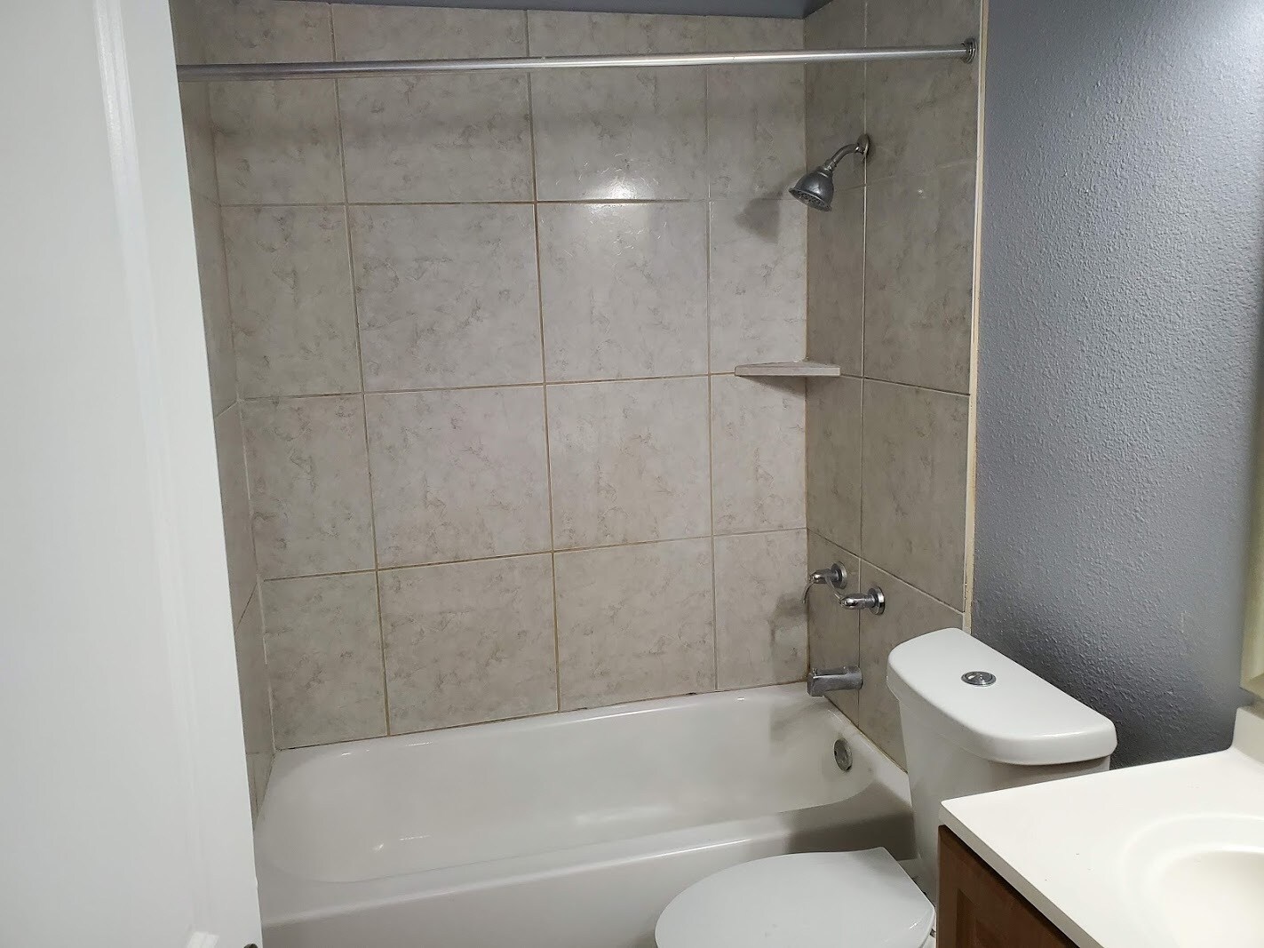 Building Photo - 4025 Colonial Sun Dr