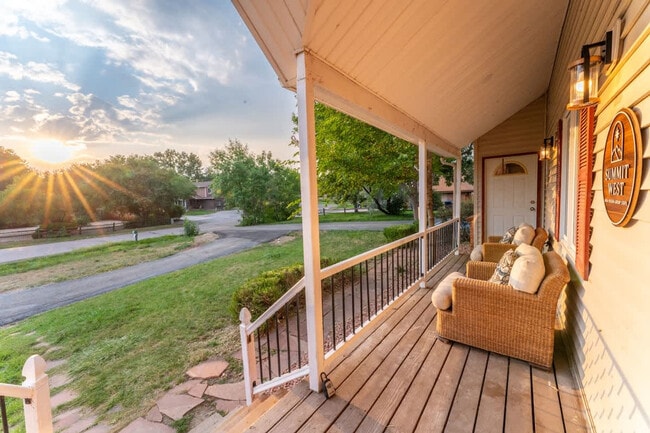 Building Photo - 7208 Secrest Ct