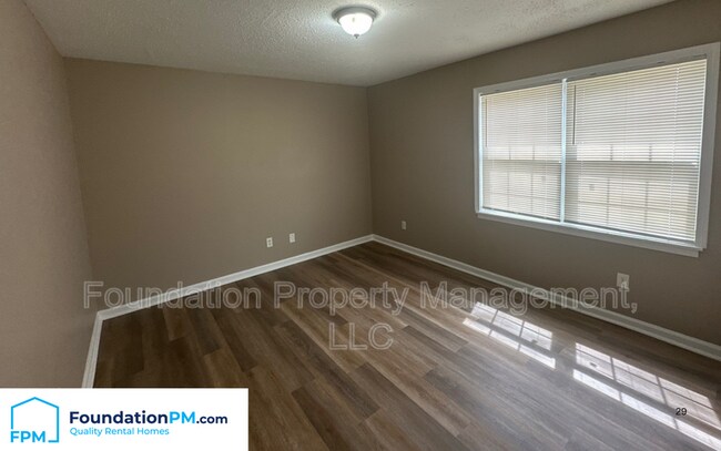 Building Photo - 3766 Windy Ave