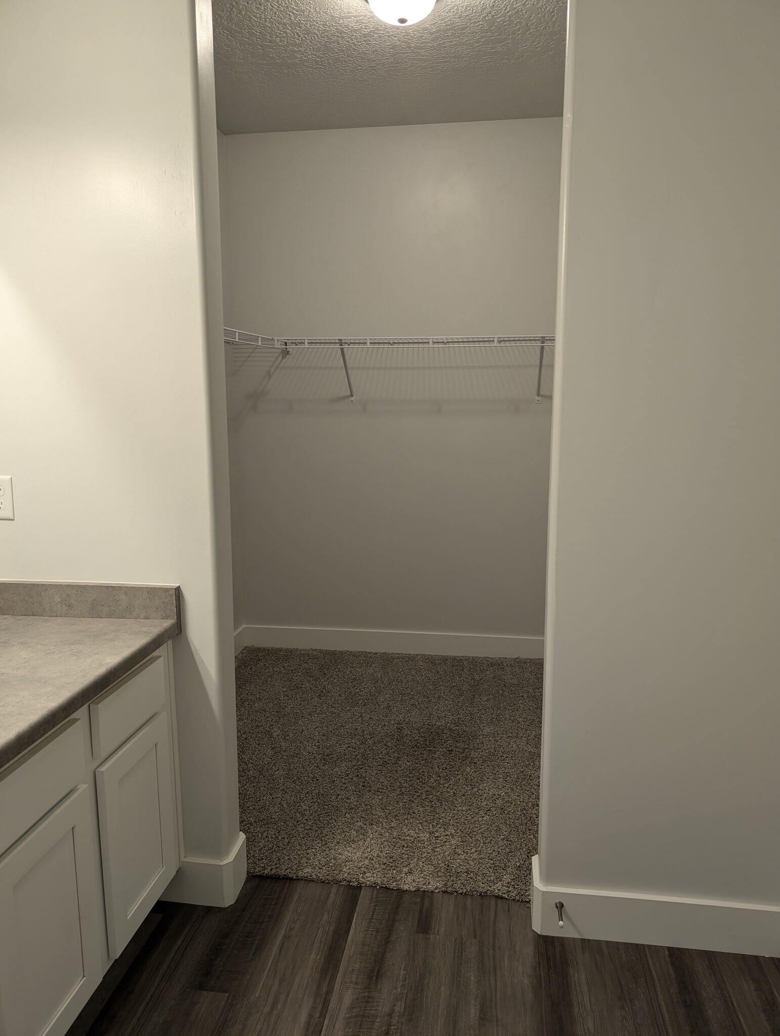Building Photo - 357 750 N