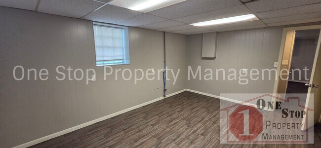 Building Photo - 8408 E 93rd Terrace
