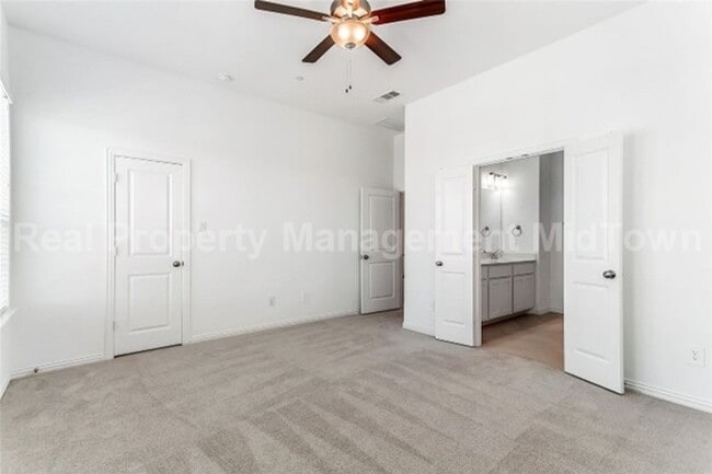 Building Photo - Live Elevated in the Heart of Viridian – S...