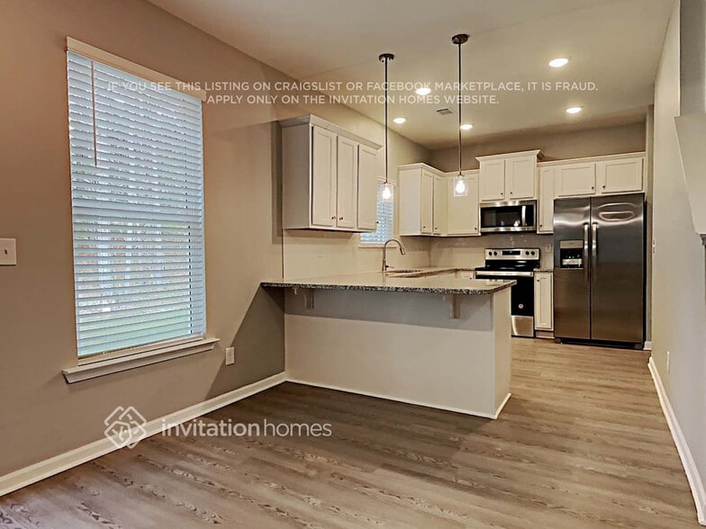 Building Photo - 168 Lantana Crossing