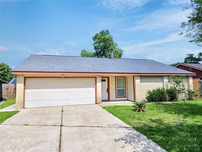 Primary Photo - 22510 Parsonsgate Dr