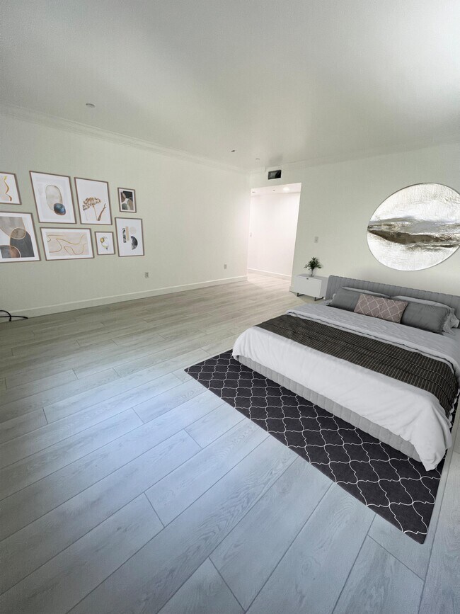 Building Photo - 11863 Darlington Ave