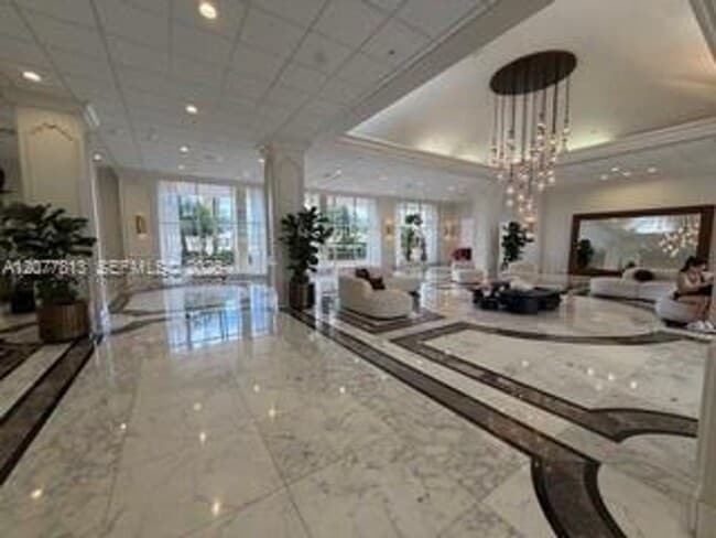 Building Photo - 5600 Collins Ave