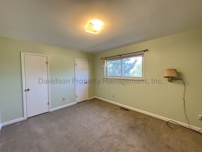 Building Photo - Cozy 3 Bedroom House in Southeast Colorado Springs