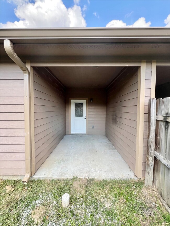 Building Photo - 8575 TX-105