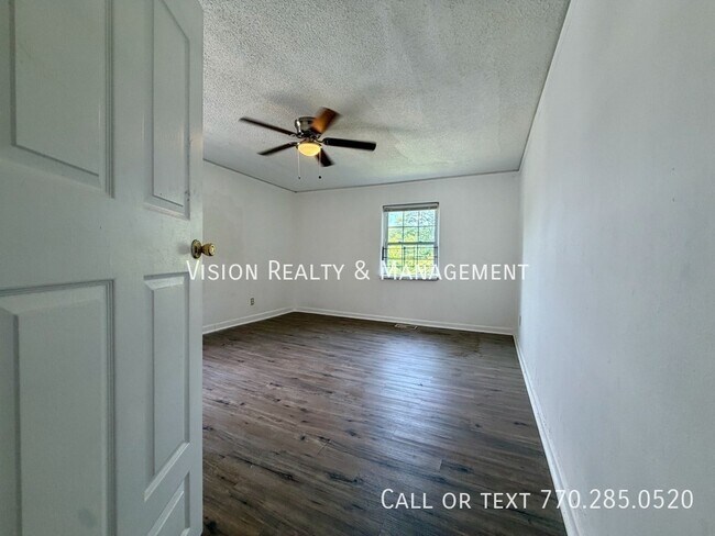 Building Photo - 1070 Ollie Cir NW