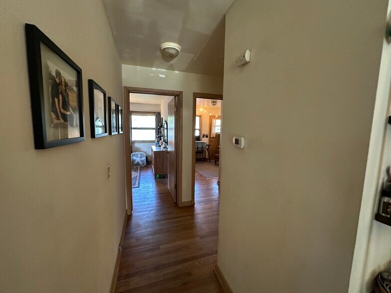 Building Photo - 305 N Midvale Blvd