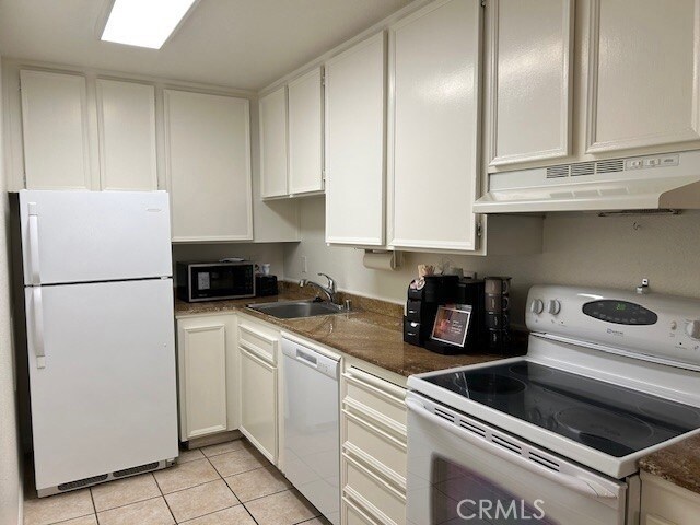 Building Photo - 680 N Ashurst Ct