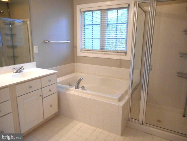 Building Photo - 9134 Cook Inlet Dr