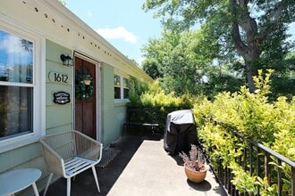 Building Photo - Pet-Friendly Fry's Spring Home With Fenced Yard