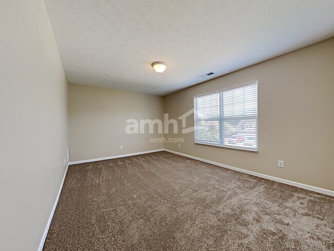 Building Photo - 316 Stewart Springs Dr