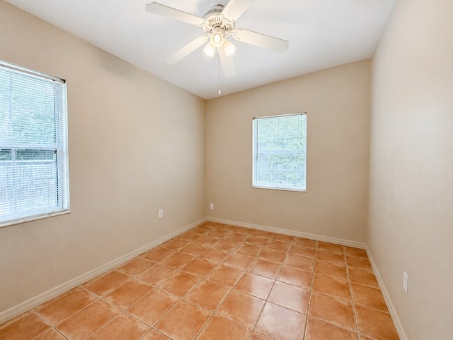 Building Photo - 647 San Juan Blvd
