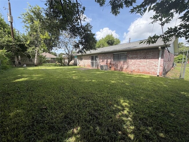 Building Photo - 4142 Brookston St