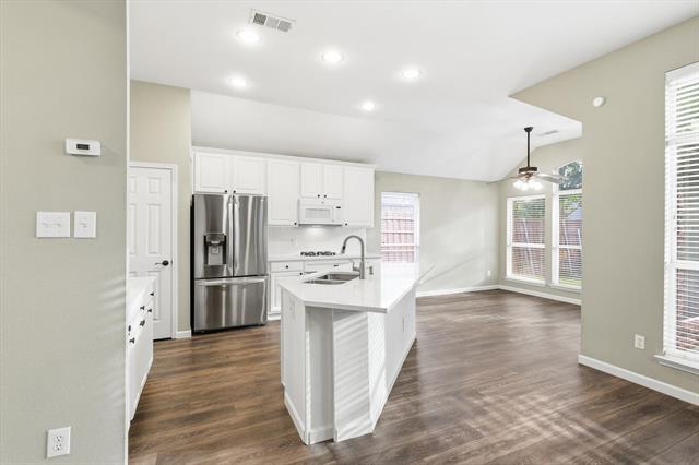 Building Photo - 1417 Grimes Dr