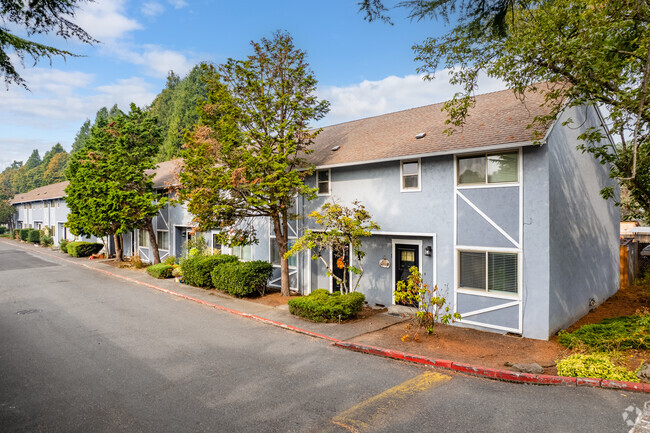 Primary Photo - CRYSTAL SPRINGS CONDOMINIUMS