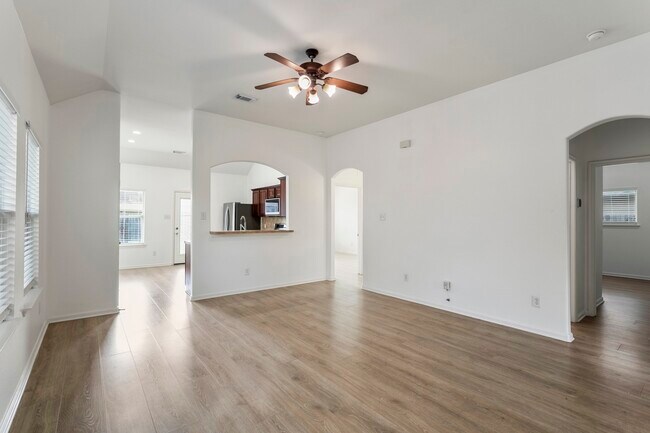 Building Photo - 21810 Mansfield Bluff Ln