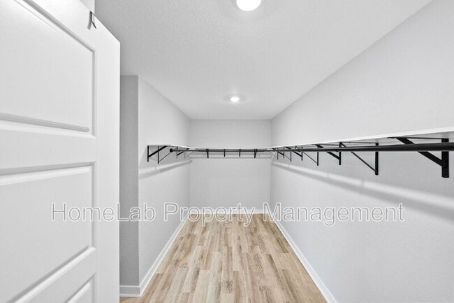 Building Photo - 5410 Coral Valley