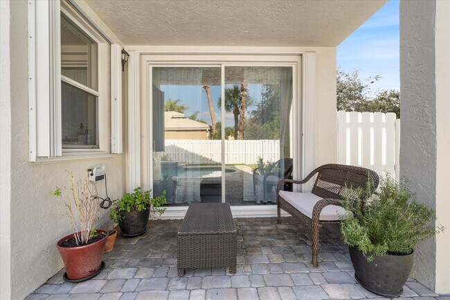 Building Photo - 7663 Great Oak Dr