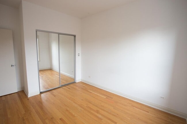 Floorplan - 5355-5361 S. Cottage Grove Avenue