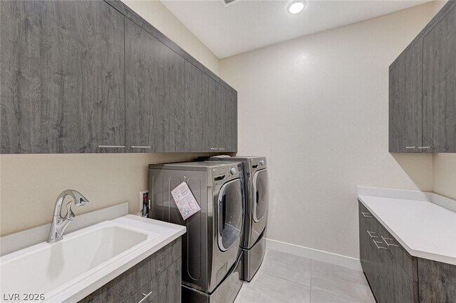 Building Photo - 6832 Apogee Ridge Ct