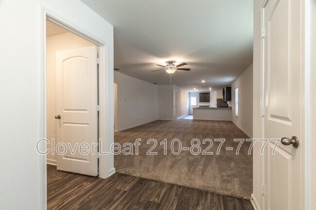 Building Photo - 3870 Trail de Paris