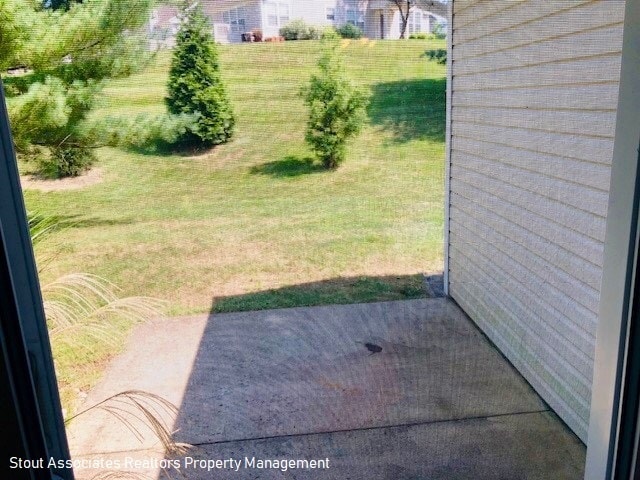 Building Photo - 151 Hickory Ln