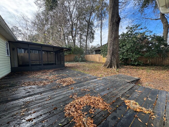 Building Photo - Newley Renovated home in Countryside