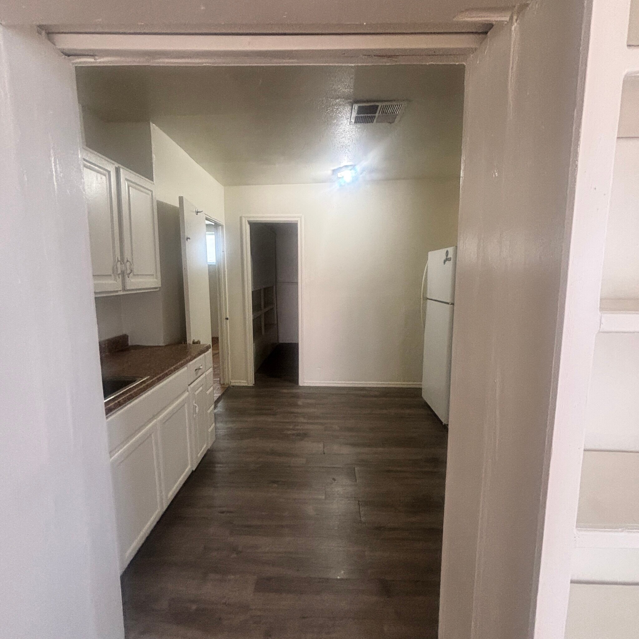 Kitchen - 1409 S Mill Ave