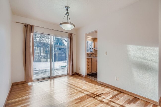 Building Photo - BEAUTIFUL 4 Bed 3 Bath Single Family Home In Boulder!