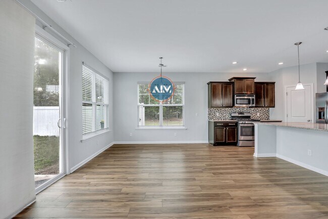 Building Photo - Upgraded 4BR in Heritage at New Riverside – Fenced Yard, Island Kitchen - Available July 15