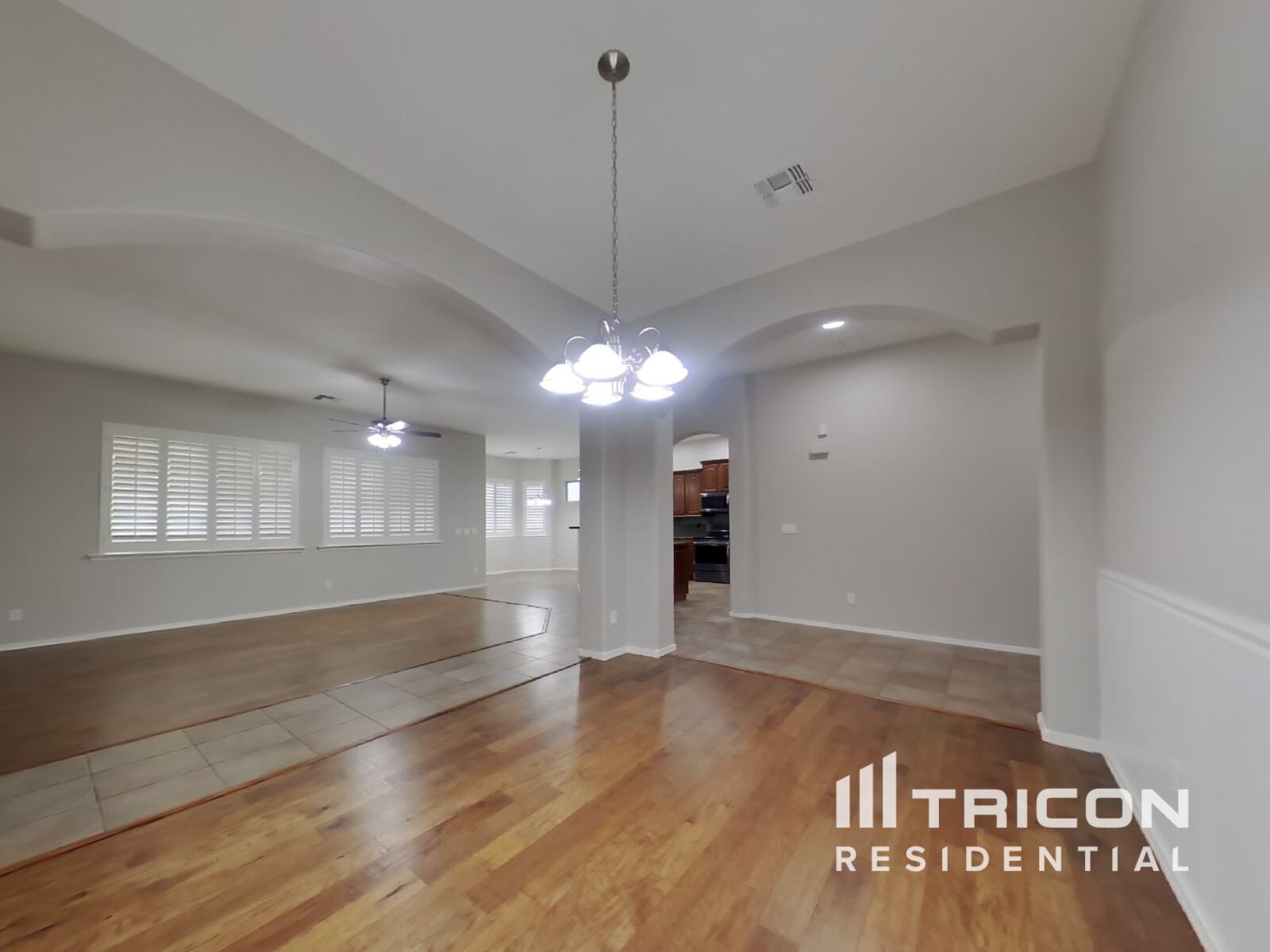 Building Photo - 13570 W Port Au Prince Ln