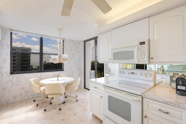 Building Photo - 4600 S Ocean Blvd