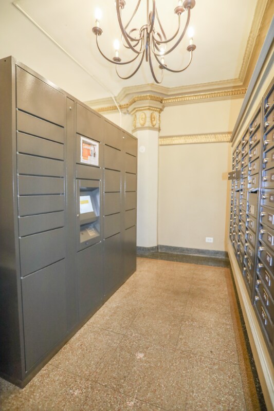 Building Photo - 5740 S Stony Island Ave