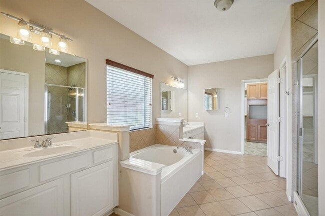 Building Photo - 14027 Mohave Way Dr