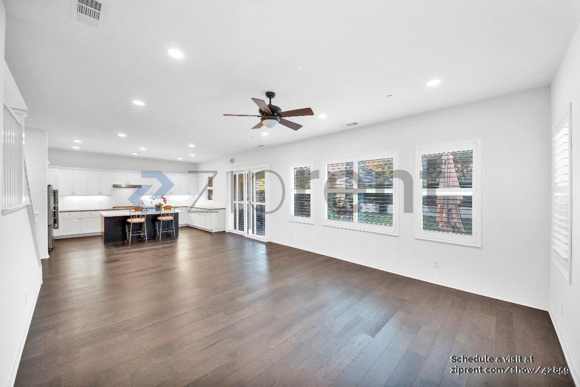 Building Photo - 20551 Arden Pl