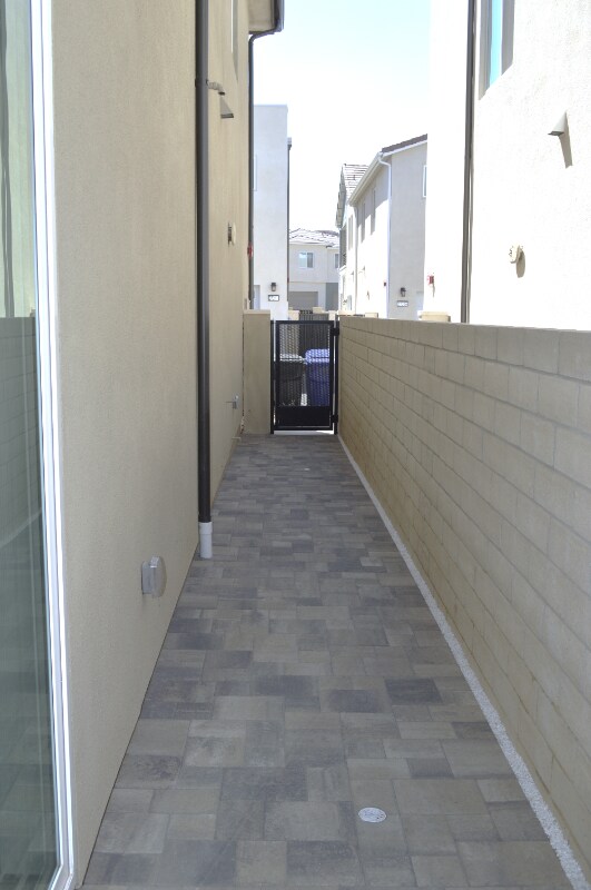 Building Photo - 27241 W Red Willow Ct