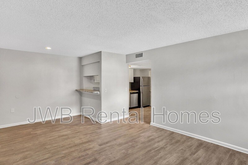 Building Photo - 10825 Key Haven Blvd