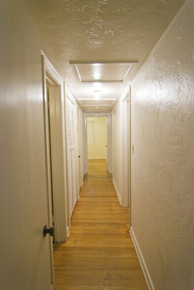 Building Photo - 313 NW 36th St