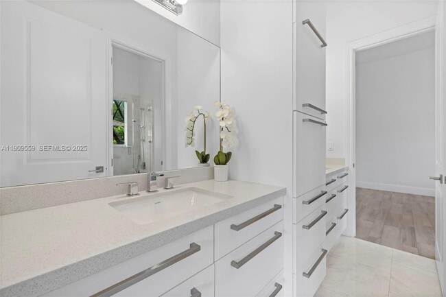 Building Photo - 9580 SW 101st Terrace