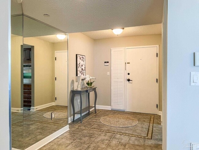 Building Photo - 106 Port Royal Way