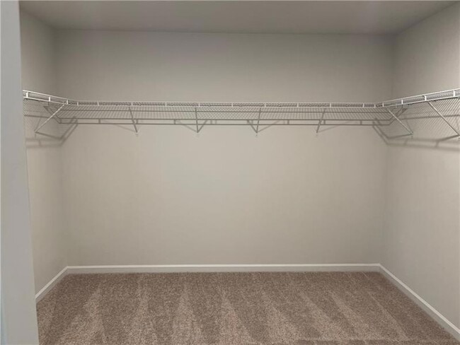 Building Photo - 240 Summerwood Ln