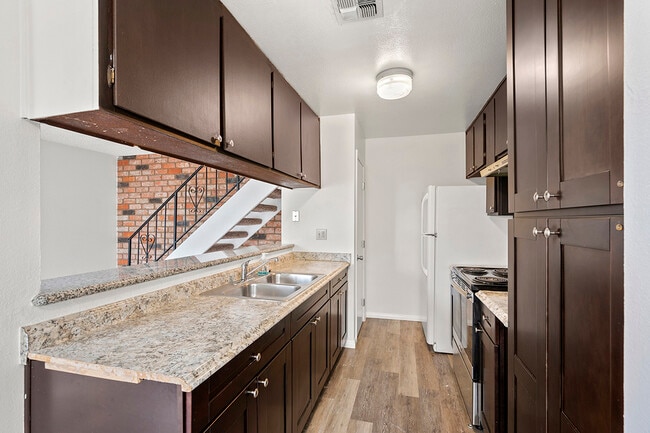 Building Photo - 12143 Wintercrest Dr