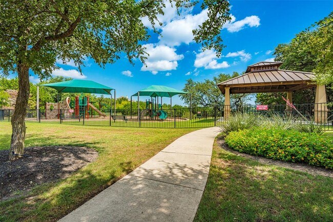 Building Photo - 4113 Sugarloaf Dr