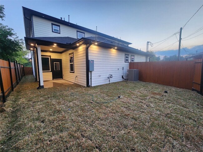 Building Photo - 1313 Gary Ave