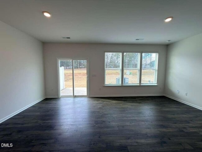 Building Photo - 1930 Hinesley Dr