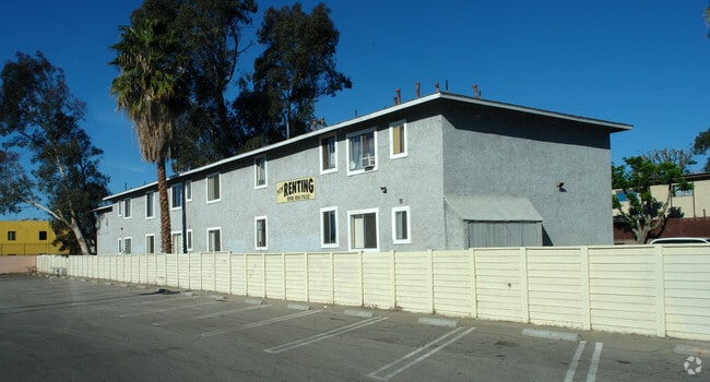 Building Photo - Wakefield Village