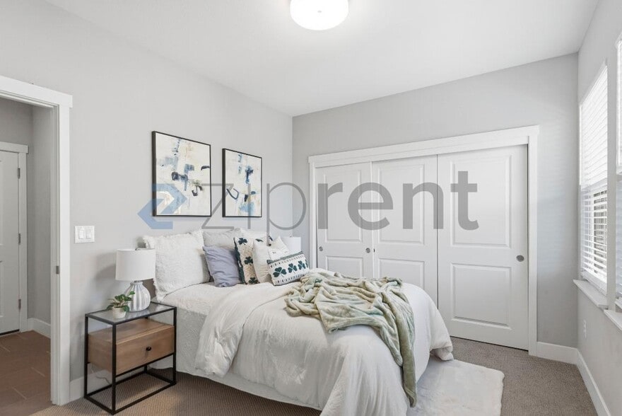 Building Photo - 506 Sardinia Ter